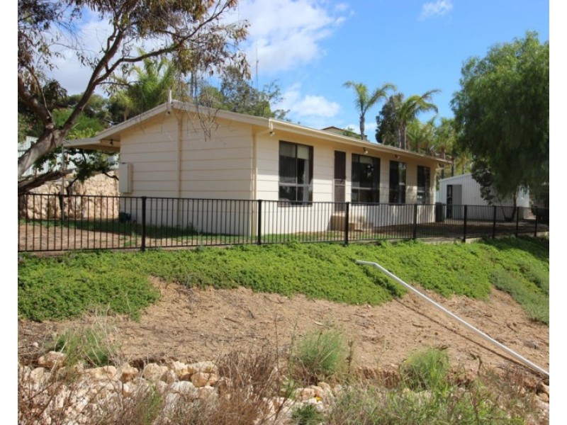 20 Meade Street, Blanchetown SA 5357