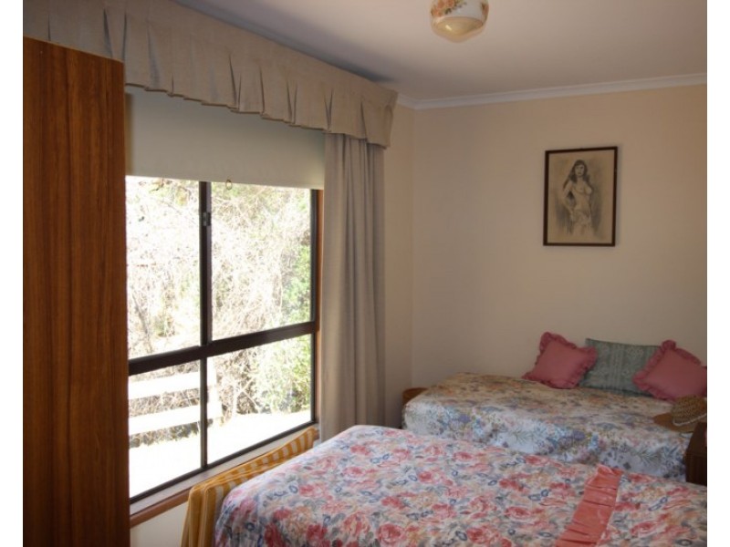 20 Meade Street, Blanchetown SA 5357