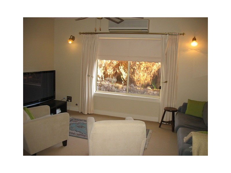 30 Third Street, Loxton SA 5333