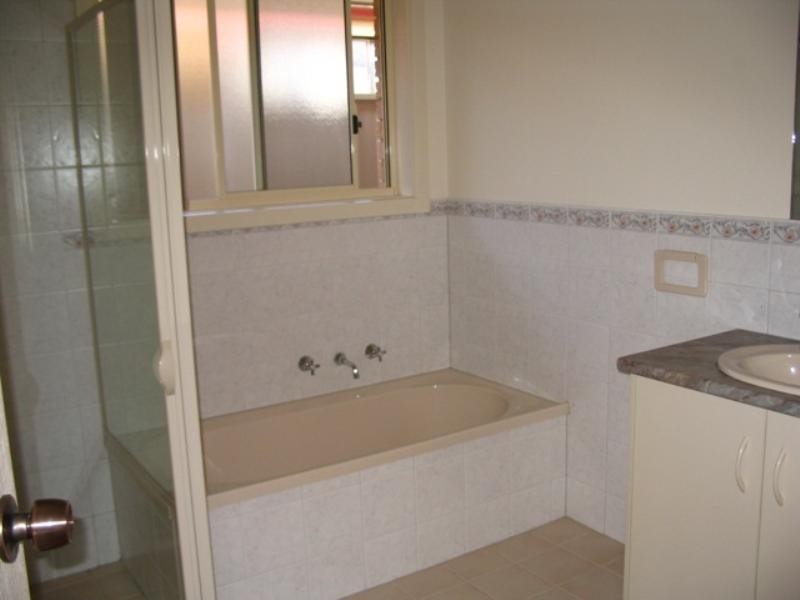 3/2a Phillips Road, Berri SA 5343