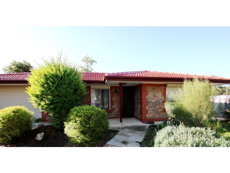 4 Vivian Cock Street, Berri SA 5343