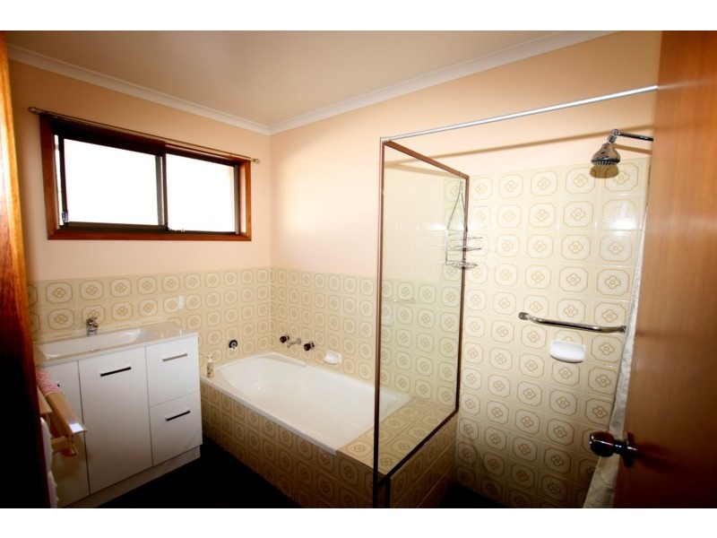 4 Vivian Cock Street, Berri SA 5343