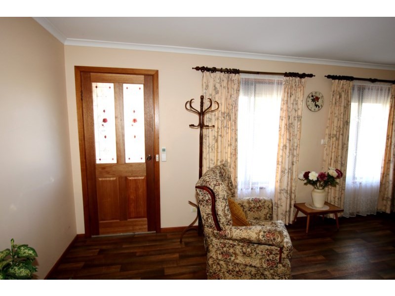 4 Vivian Cock Street, Berri SA 5343