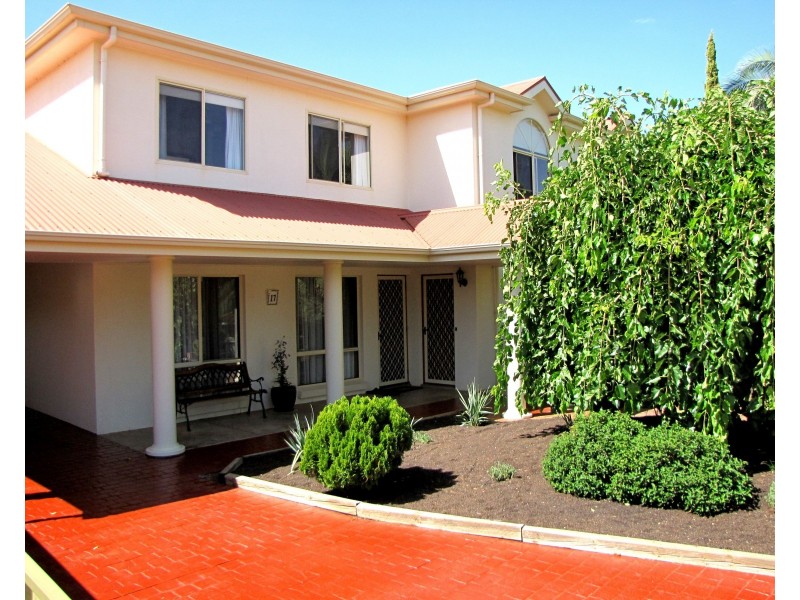 17 Laffer Street, Loxton SA 5333