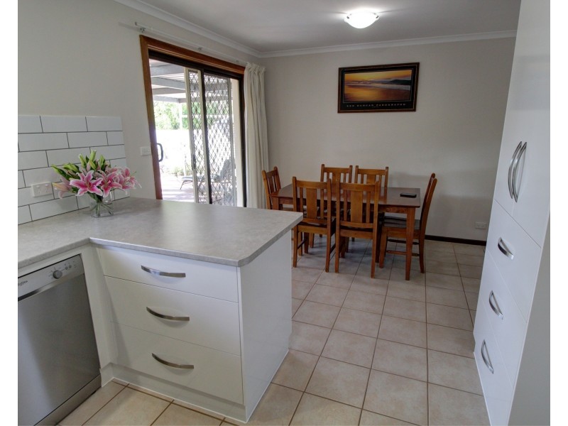 17 Laffer Street, Loxton SA 5333