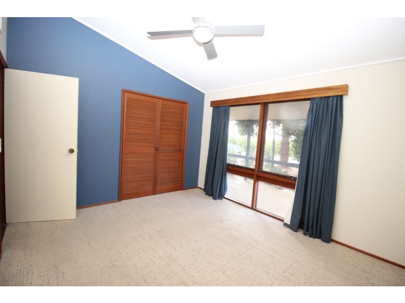 16 Isaacson Street, Waikerie SA 5330