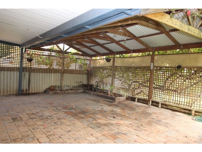 16 Isaacson Street, Waikerie SA 5330