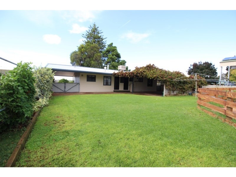 16 Isaacson Street, Waikerie SA 5330