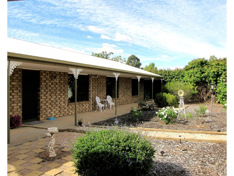 75 Hughes Avenue, Paringa SA 5340