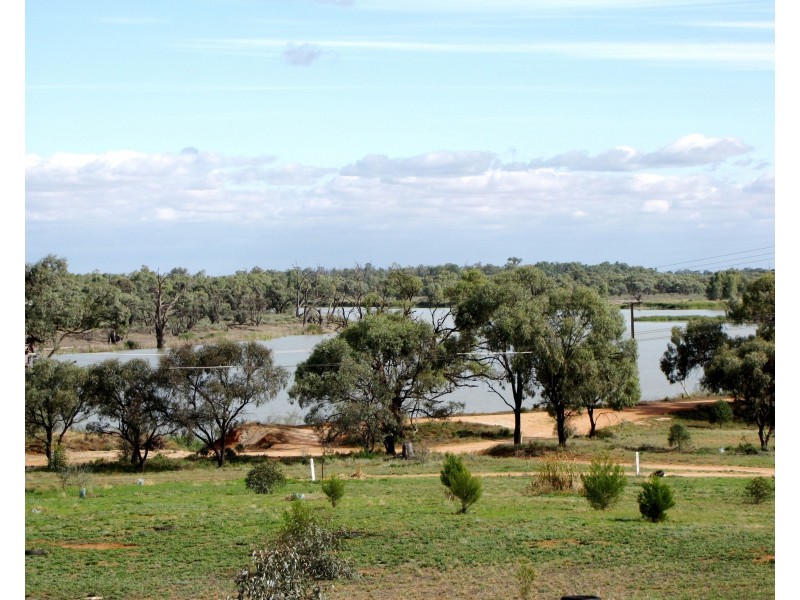 75 Hughes Avenue, Paringa SA 5340