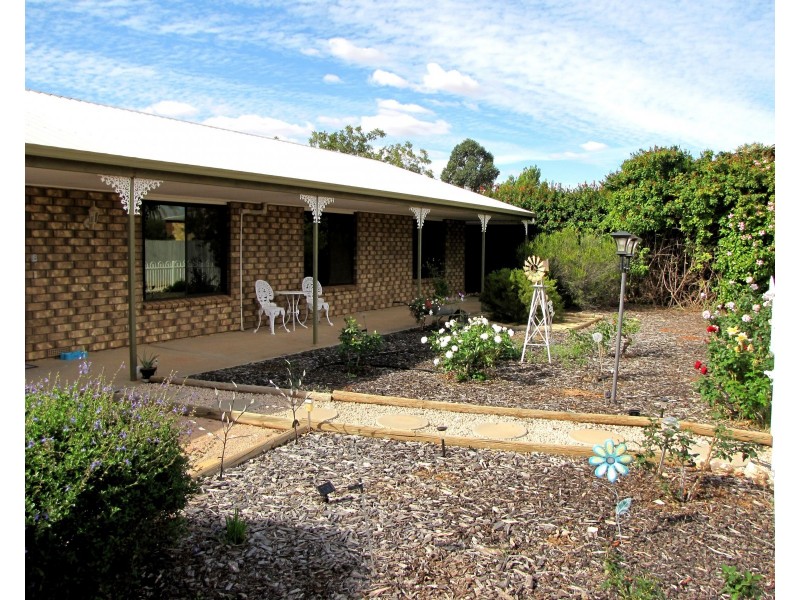 75 Hughes Avenue, Paringa SA 5340