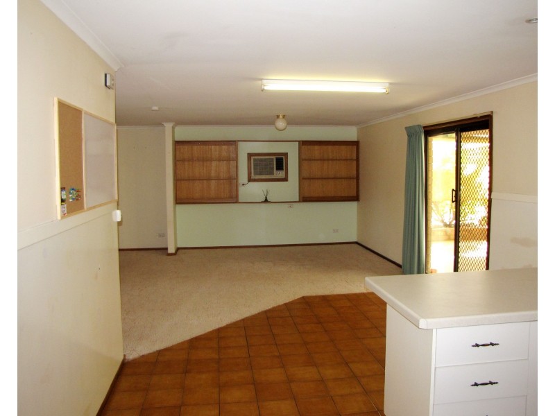 75 Hughes Avenue, Paringa SA 5340