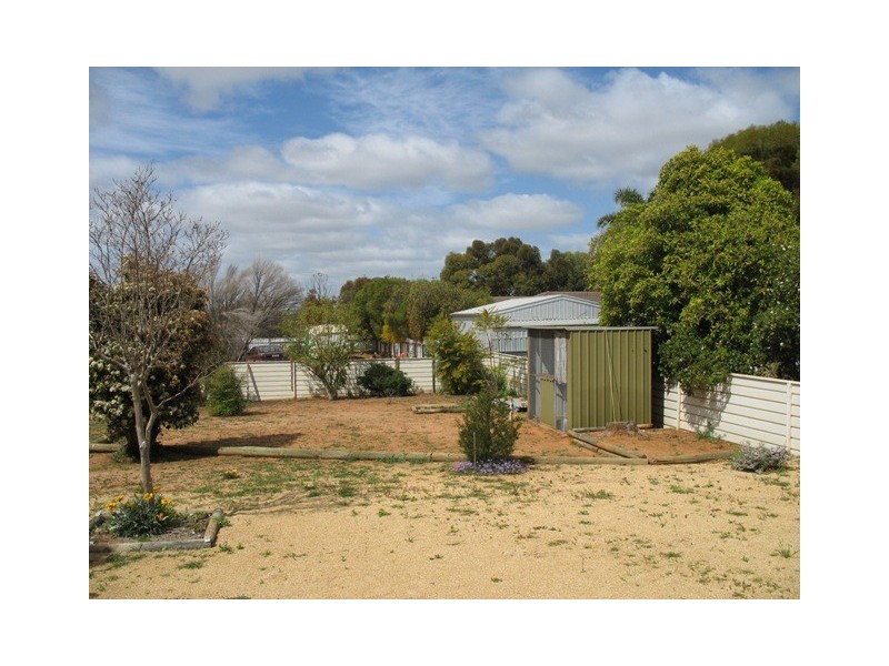 63 Second Street, Loxton SA 5333