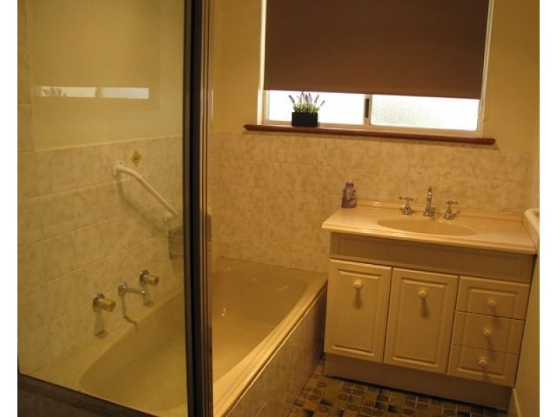 1A Trenaman Crescent, Berri SA 5343