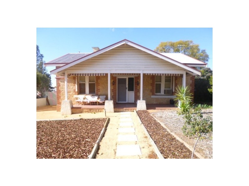 6 Henderson Street, Waikerie SA 5330