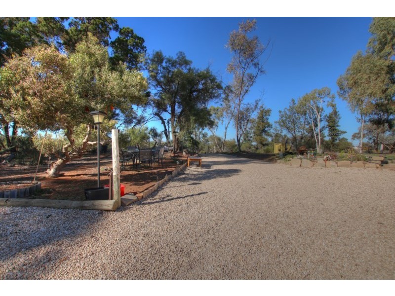 33 Bray Road, Glossop SA 5344