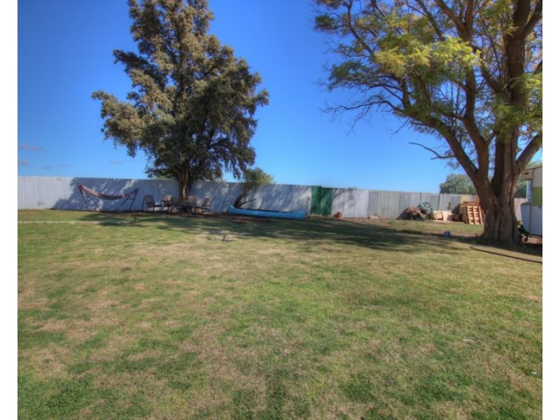 33 Bray Road Glossop, Berri SA 5343