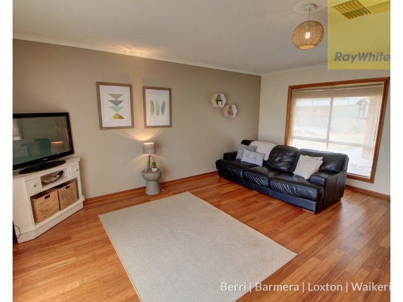 4 Crocker Crescent, Loxton SA 5333