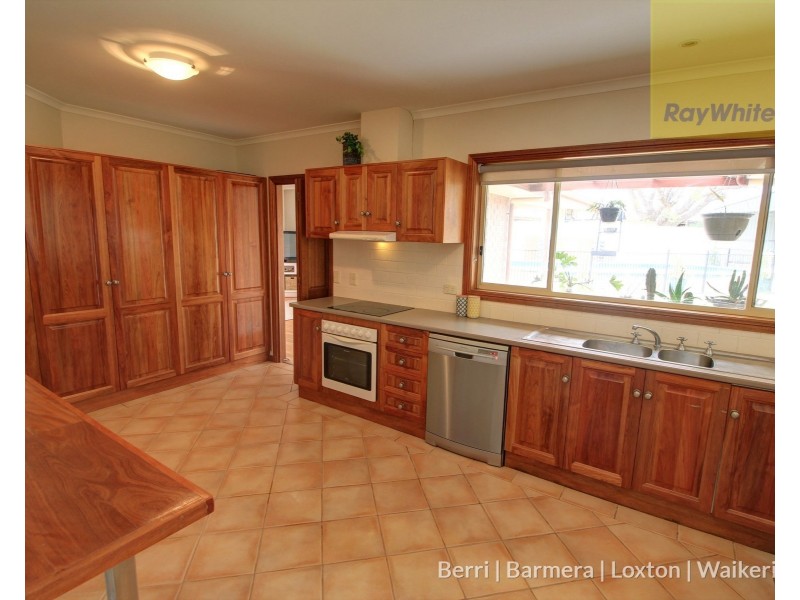 4 Crocker Crescent, Loxton SA 5333