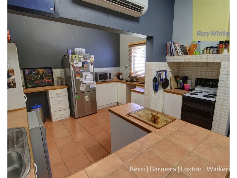 10 Hameister Avenue, Loxton SA 5333