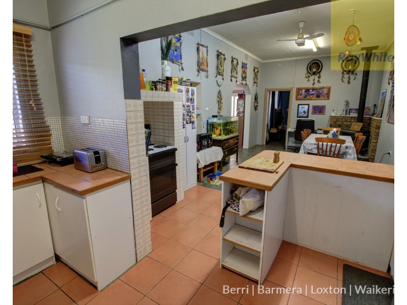 10 Hameister Avenue, Loxton SA 5333