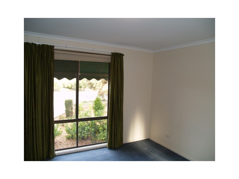 33 Isaacson Street, Waikerie SA 5330