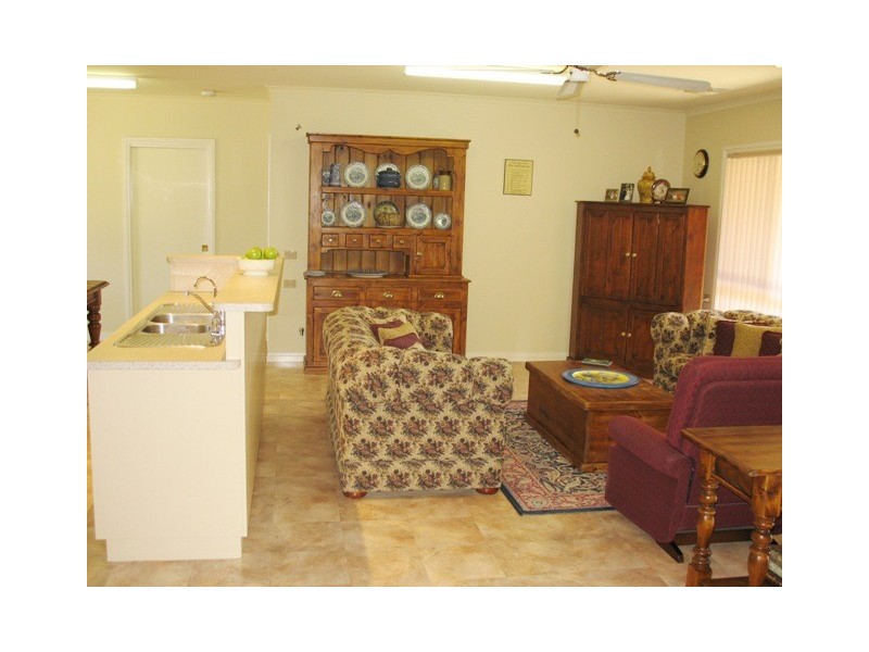 13 Petch Street, Loxton SA 5333