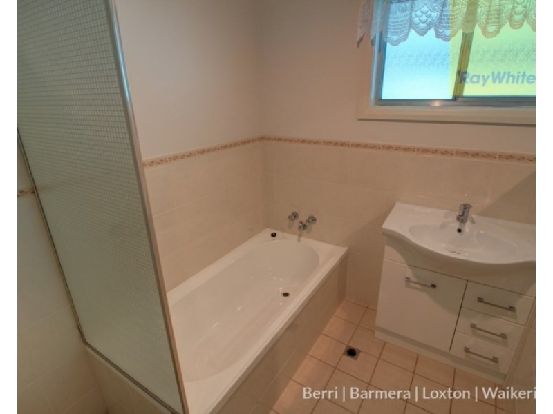 70 Tobruk Terrace, Loxton SA 5333