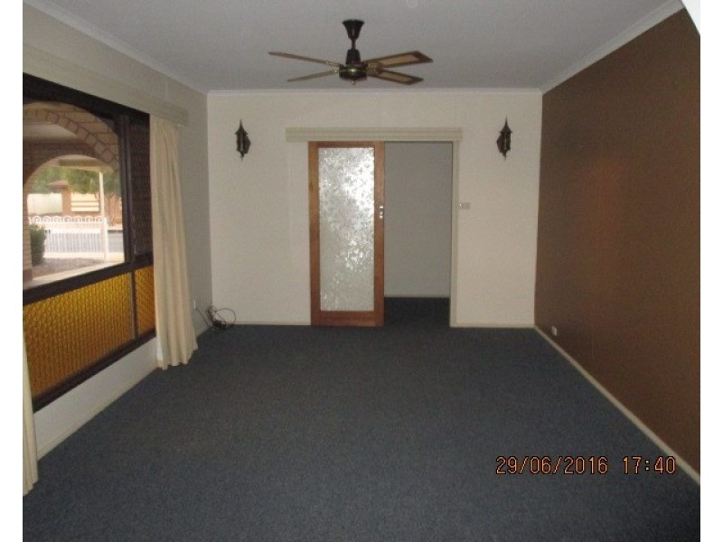 1 Hameister Avenue, Loxton SA 5333