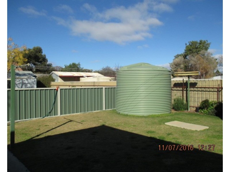 1 Hameister Avenue, Loxton SA 5333