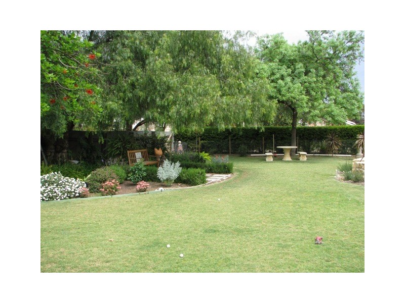 32 Thirteenth Street, Renmark SA 5341