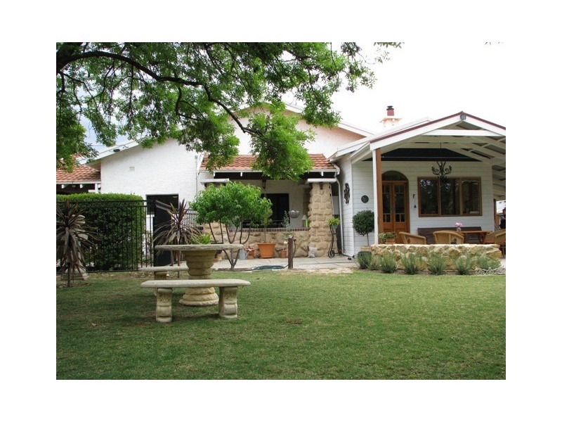 32 Thirteenth Street, Renmark SA 5341