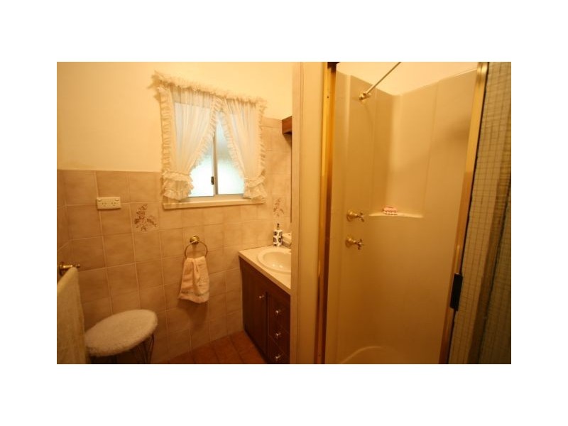 60 Tobruk Terrace, Loxton SA 5333