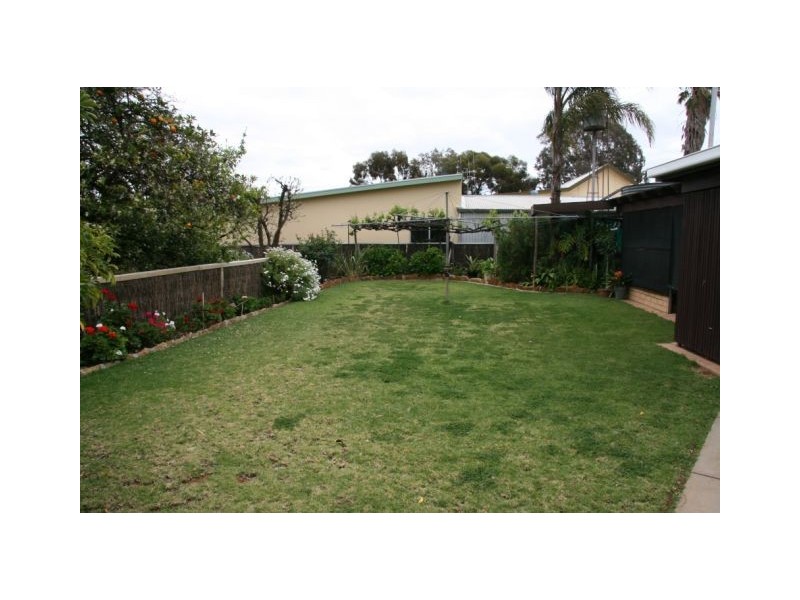60 Tobruk Terrace, Loxton SA 5333