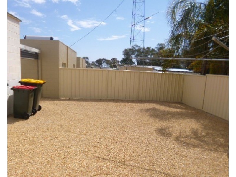 2/41 Queen Elizabeth Drive, Barmera SA 5345