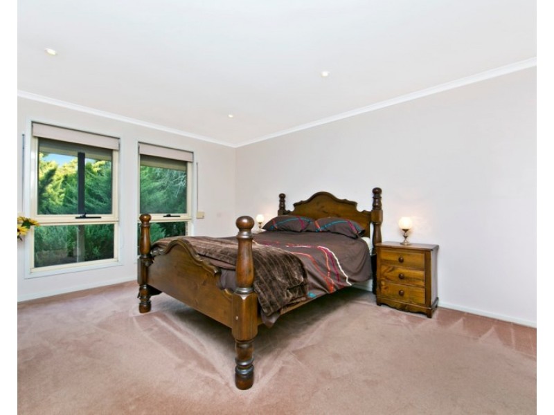 19 Barons Court, Greenock SA 5360