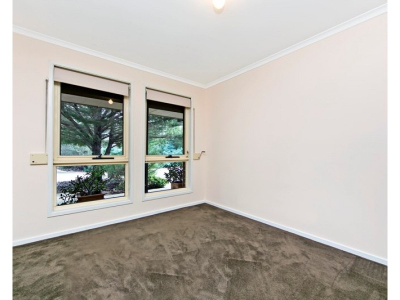 19 Barons Court, Greenock SA 5360
