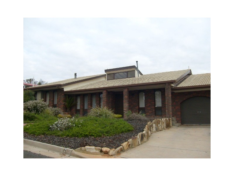 15 Hilltop Drive, Loxton SA 5333