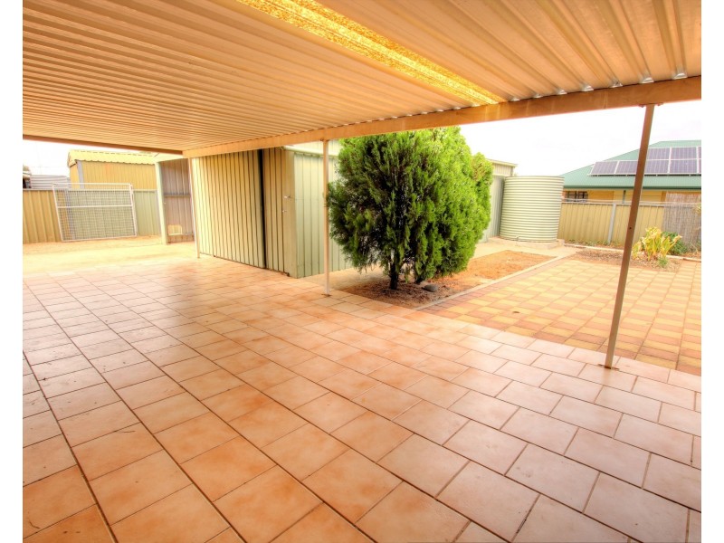 15 Phillips Road, Berri SA 5343