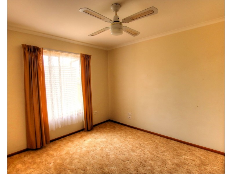 15 Phillips Road, Berri SA 5343