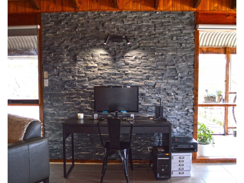 19042A Sturt Highway, Monash SA 5342