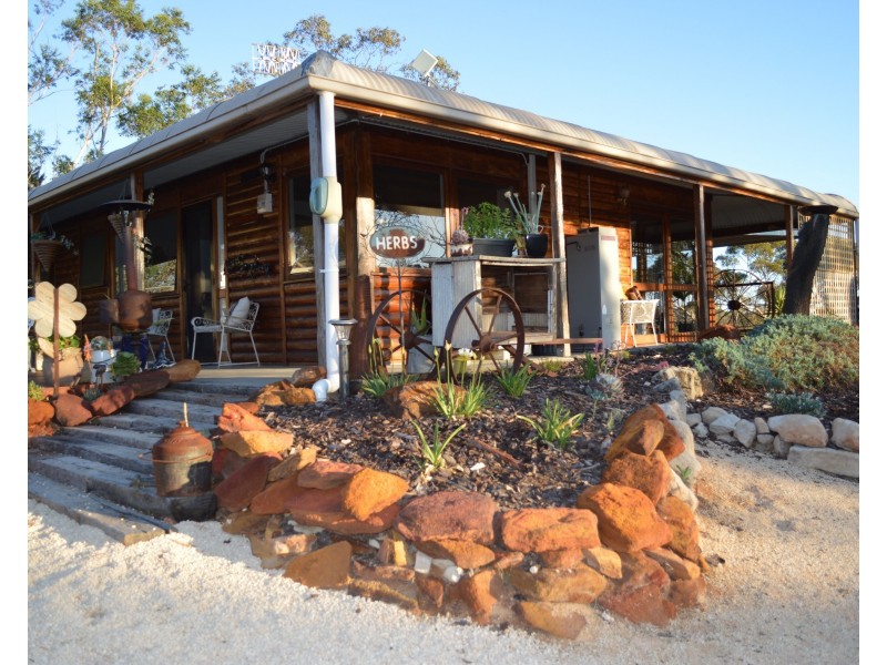 19042A Sturt Highway, Monash SA 5342