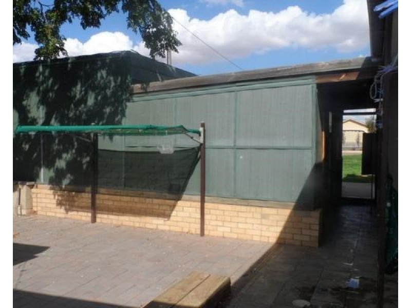 16 Nalara Avenue, Loxton SA 5333