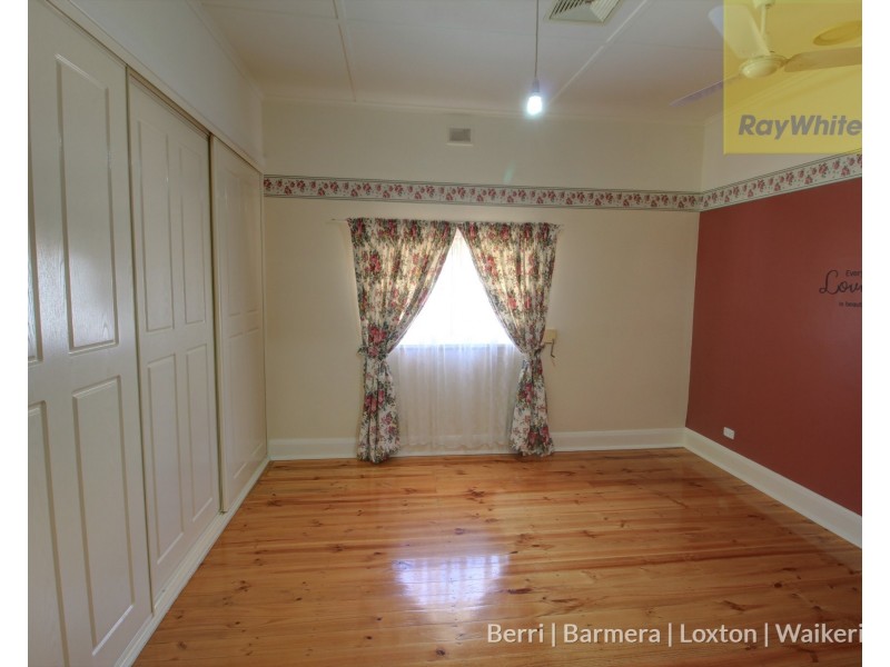 19 Sturt Street, Barmera SA 5345