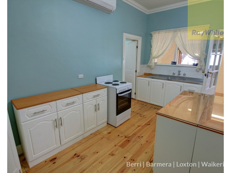 19 Sturt Street, Barmera SA 5345