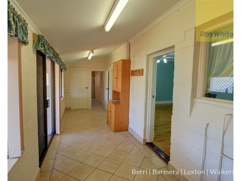 19 Sturt Street, Barmera SA 5345