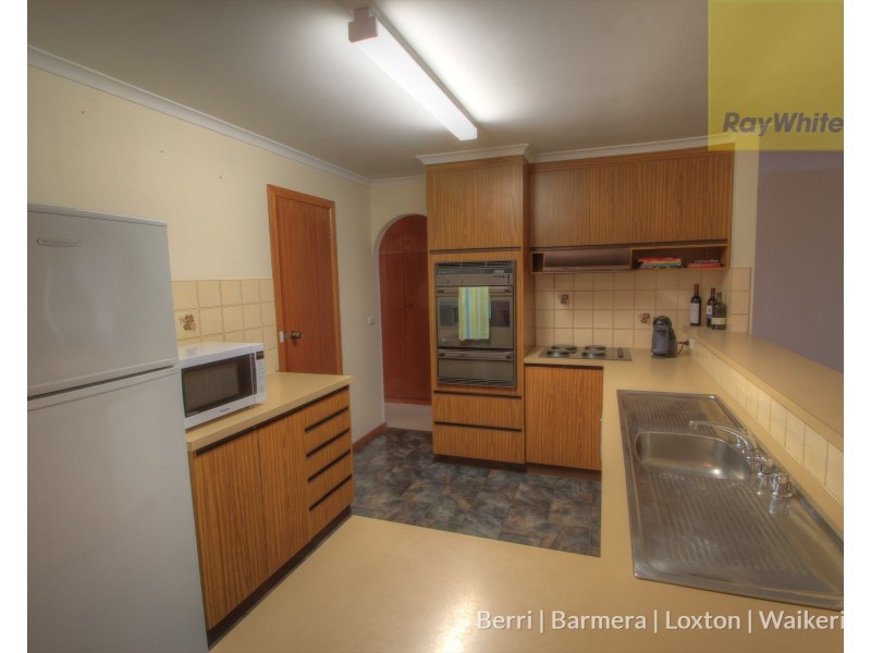 13 Klingberg Street, Loxton SA 5333