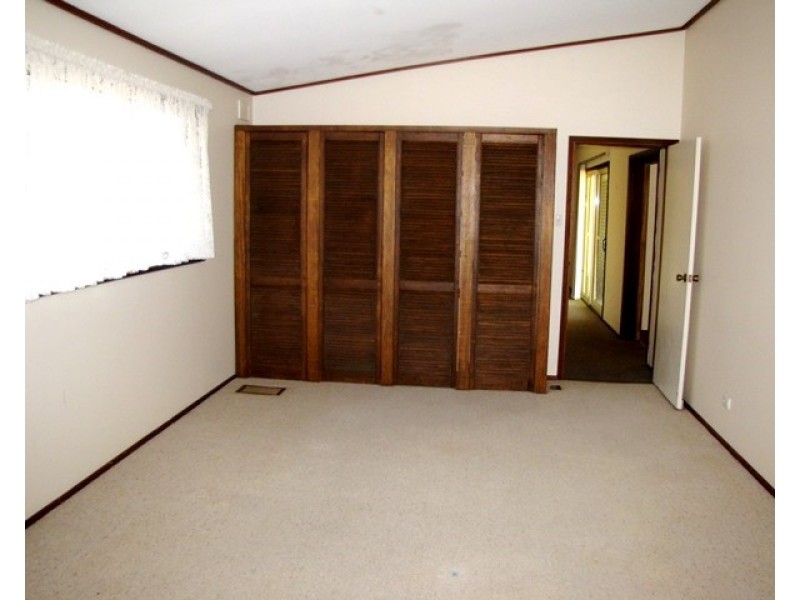 4 Collins Street, Barmera SA 5345