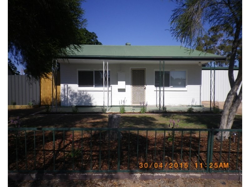 10 Waltham, Berri SA 5343