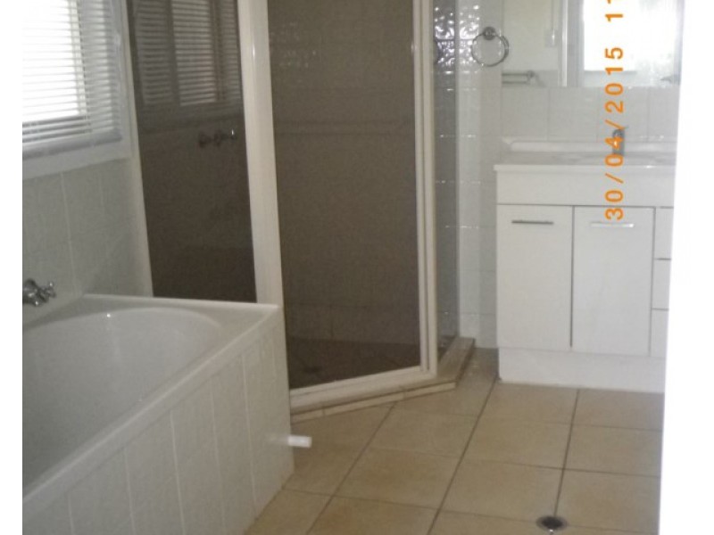 10 Waltham, Berri SA 5343